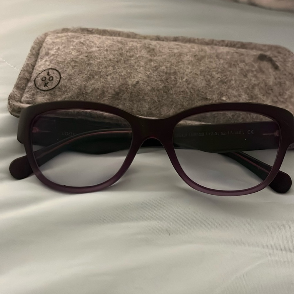 Look Optic +2.0 readers . Blue light protection included